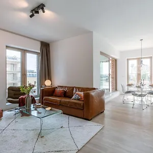 Appartement Huswell - Beautifully Decorated With Sunny Terrace België